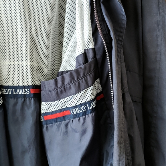 Windbreaker - L - Picture 6 of 7